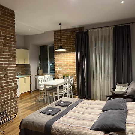 Vip Apartments ! Lviv Exterior photo