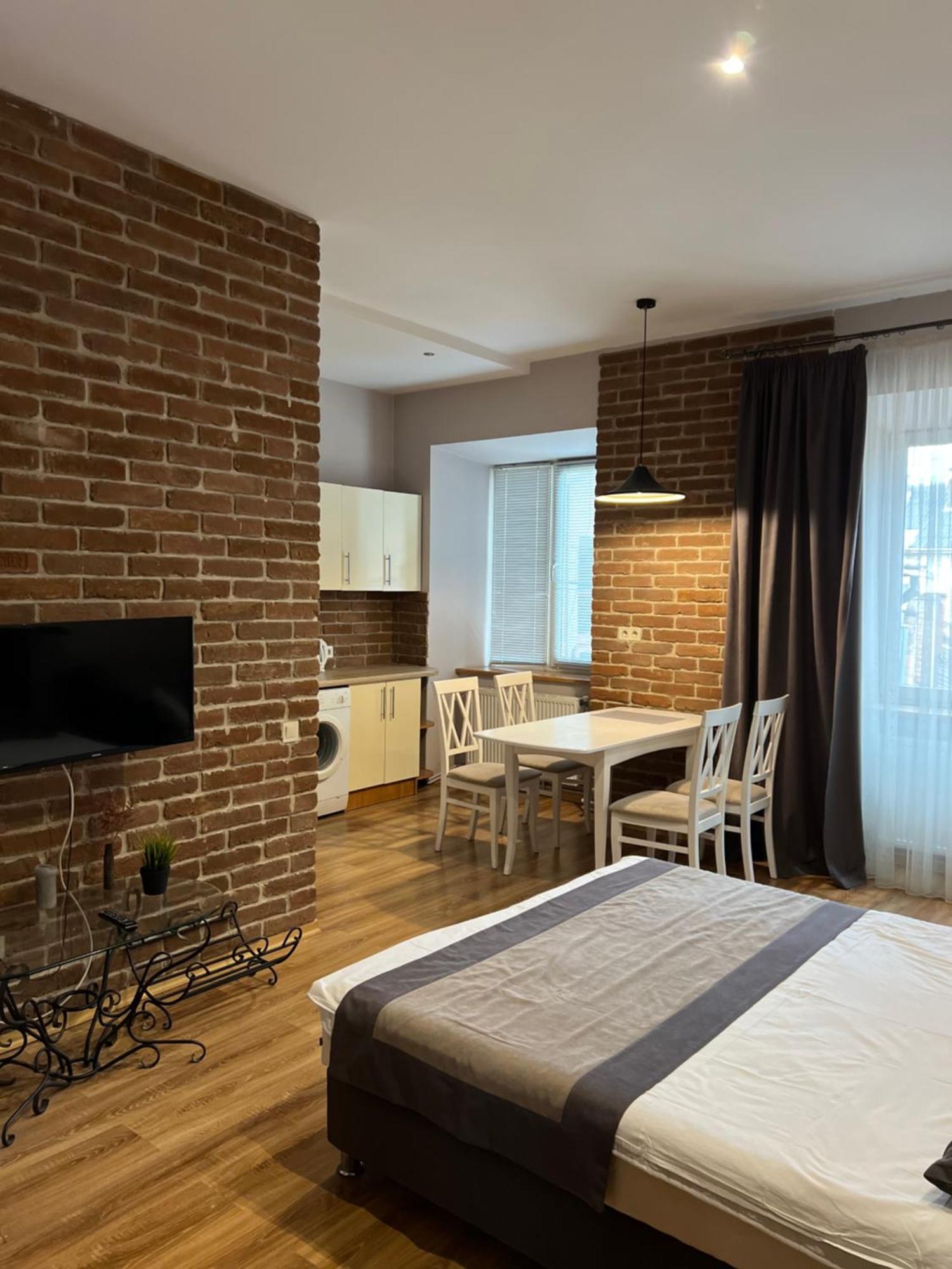 Vip Apartments ! Lviv Exterior photo